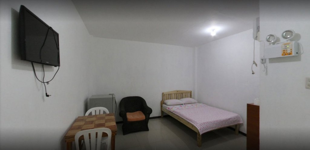 miles yce bamboo house