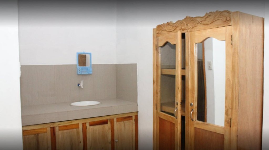 miles yce bamboo house