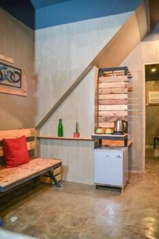 bhive hotel
