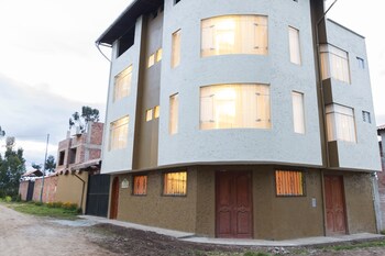 chinchero boutique hotel and tours