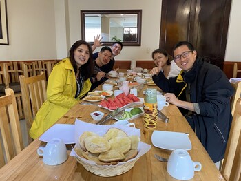 chinchero boutique hotel and tours