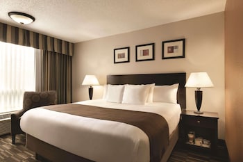radisson hotel louisville north