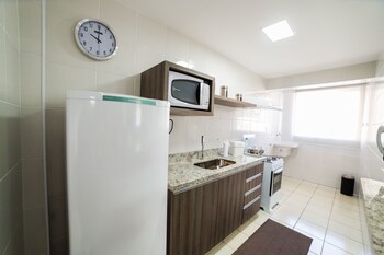 serra madre residence