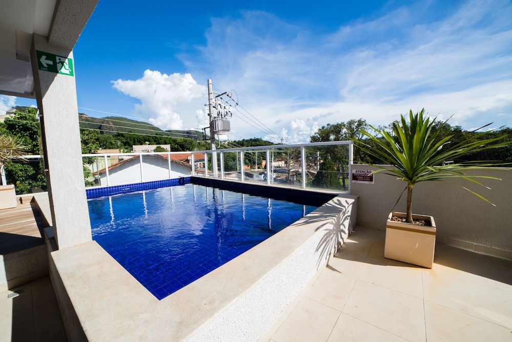 serra madre residence