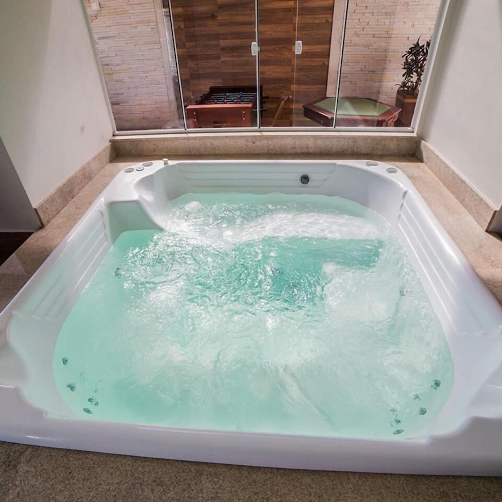 serra madre residence