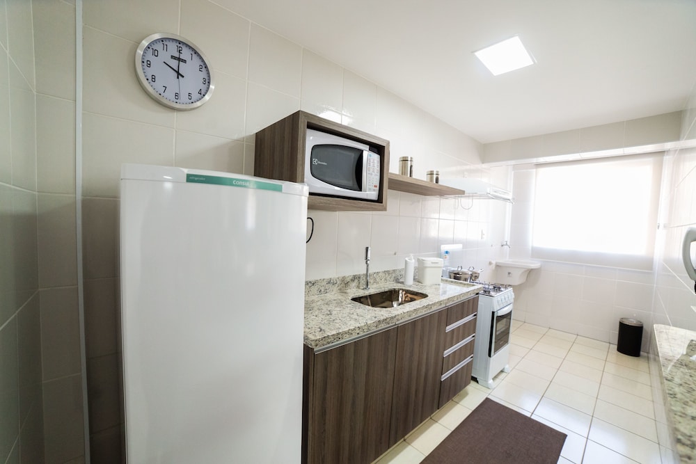 serra madre residence