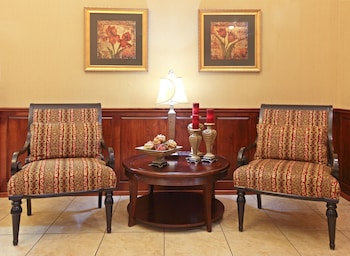 Holiday Inn Express Hotel & Suites Clarksville By Ihg,Johnson>>Clarksville,3 star