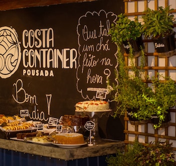 pousada costa container