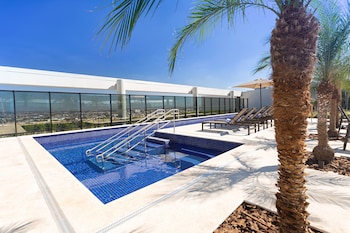 royal palm tower anhanguera