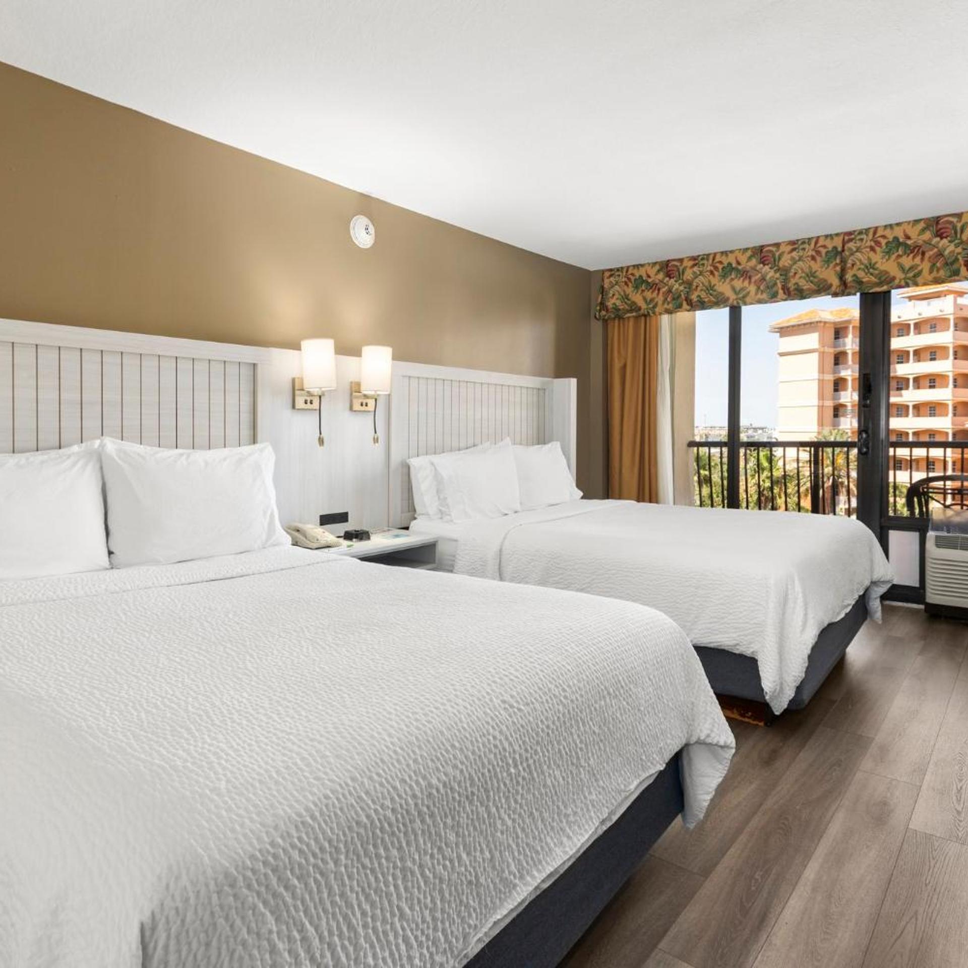 holiday inn and suites clearwater beach by ihg