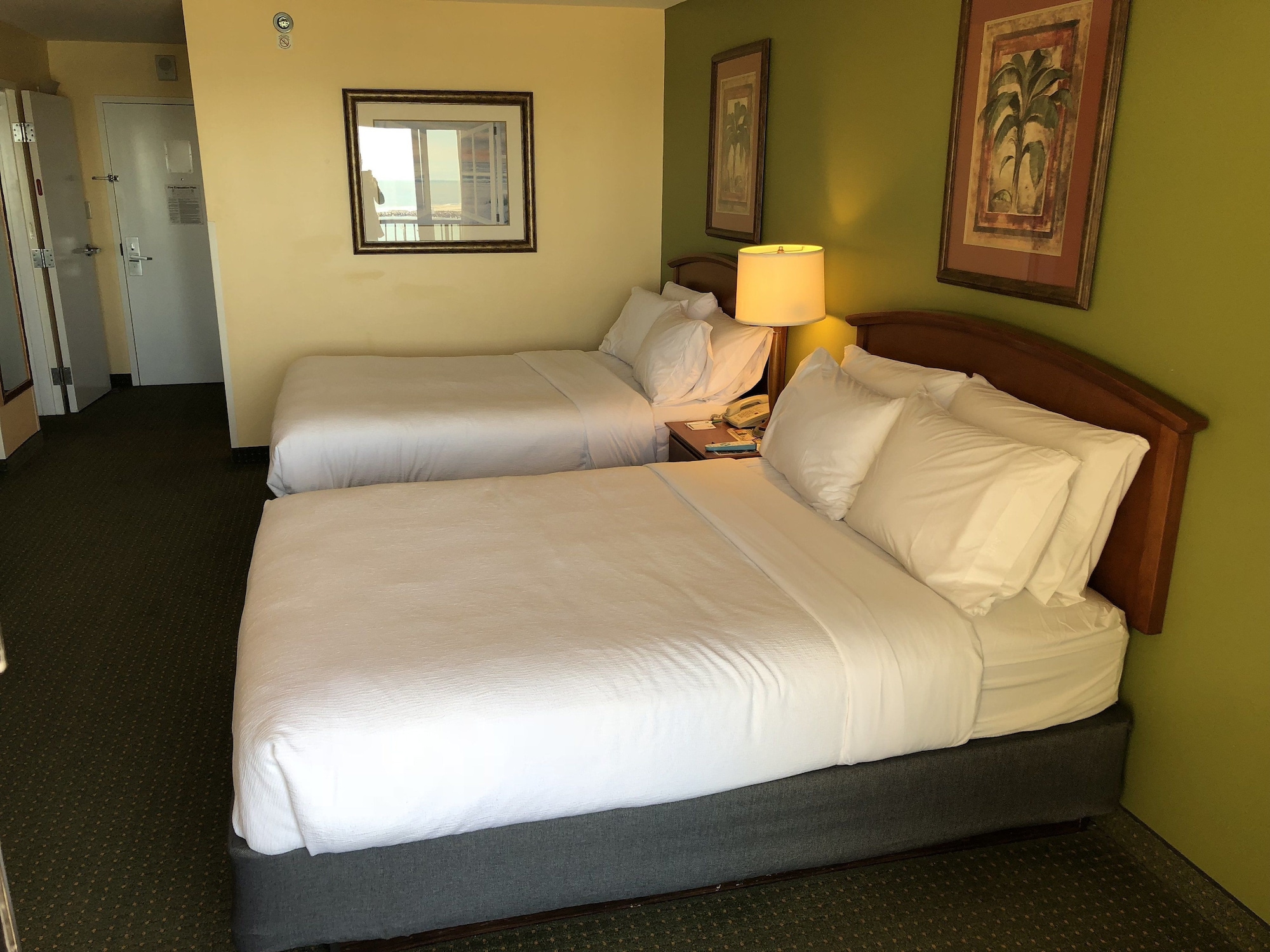 holiday inn and suites clearwater beach by ihg