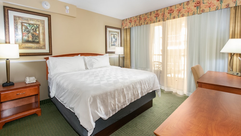 holiday inn and suites clearwater beach by ihg