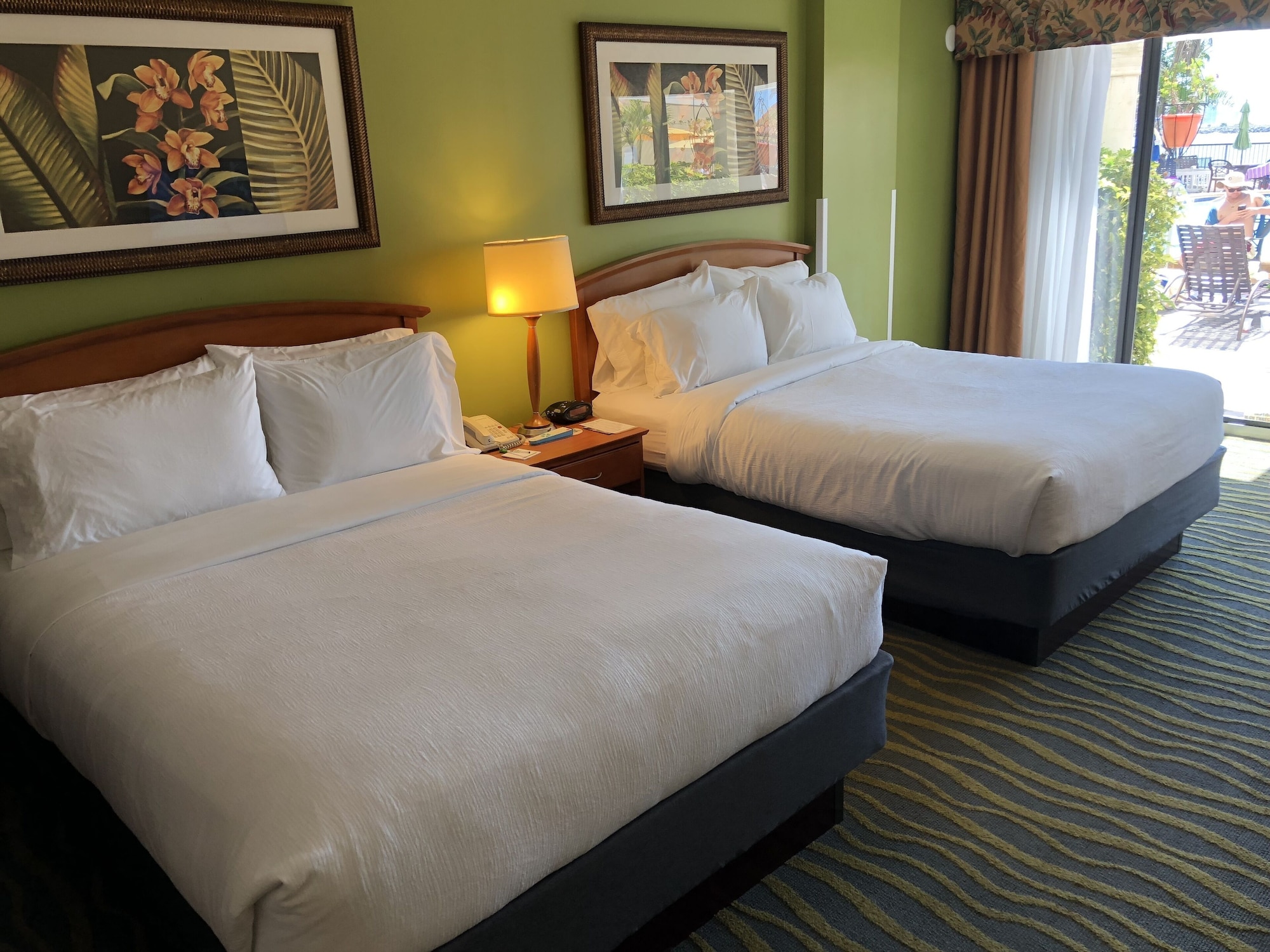holiday inn and suites clearwater beach by ihg