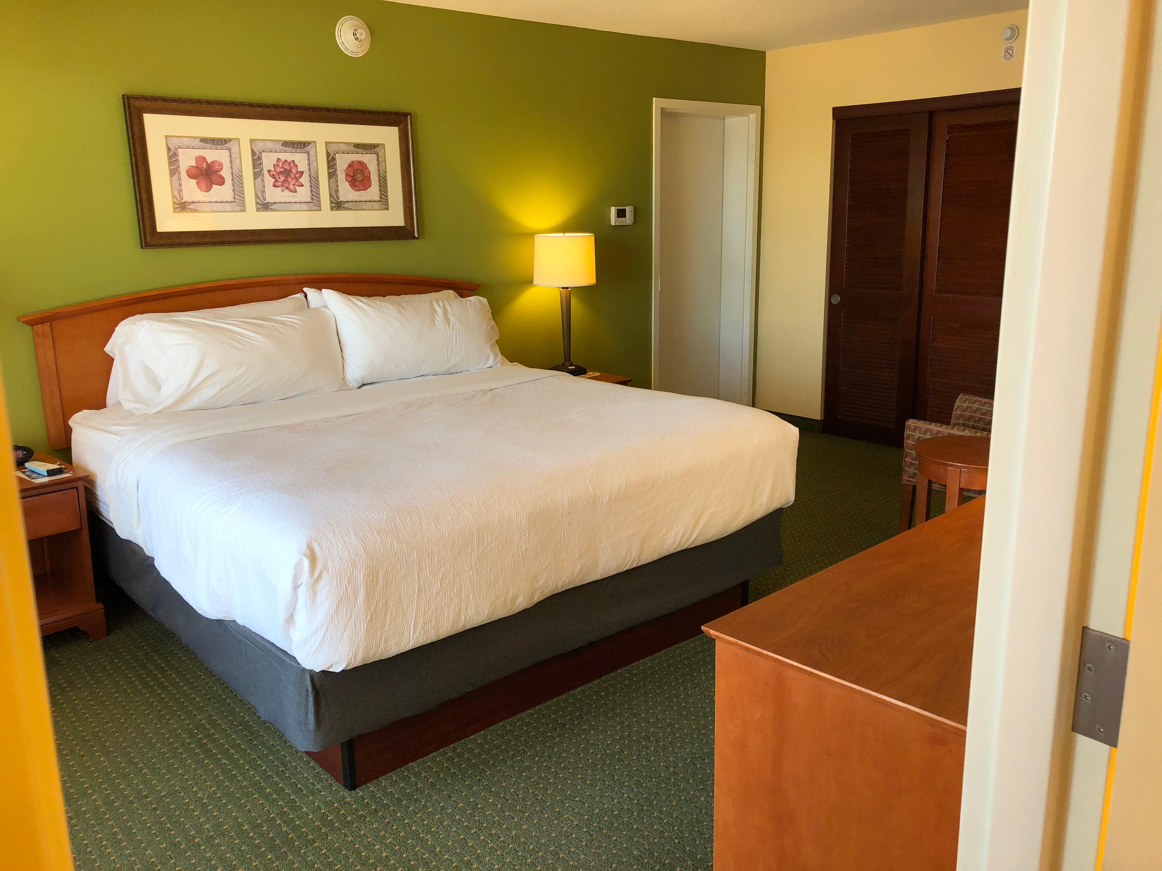 holiday inn and suites clearwater beach by ihg