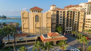 holiday inn and suites clearwater beach by ihg