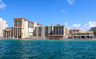 holiday inn and suites clearwater beach by ihg
