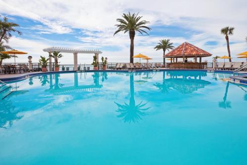 holiday inn and suites clearwater beach by ihg