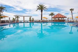 holiday inn and suites clearwater beach by ihg