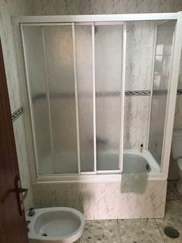 pension dos hermanas