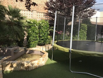 hotel moya landete