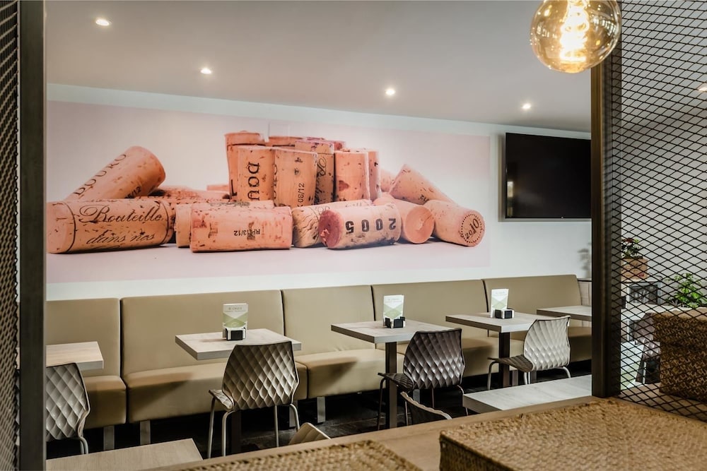 hotel puerta ciudad rodrigo