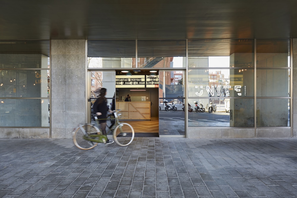 unite hostel barcelona