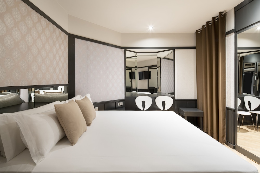 motel punt catorze adults only