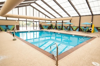 Holiday Inn St. Louis Arpt West-Earth City By Ihg,Near Hollywood Casino Amphitheatre,4 star