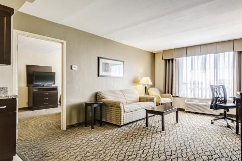 holiday inn st louis arpt west earth city by ihg