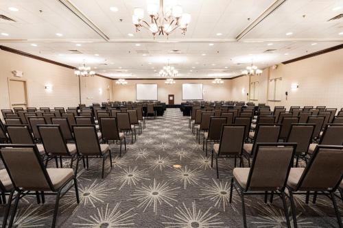 holiday inn st louis arpt west earth city by ihg