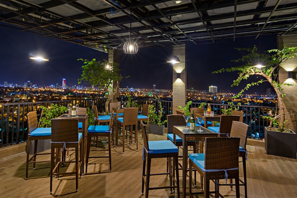 seashore hotel and apartment