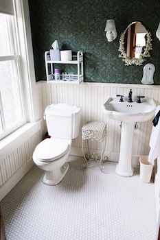 round barn farm b and b event center