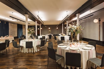 crossroads hotel