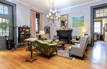 the inn at warm springs