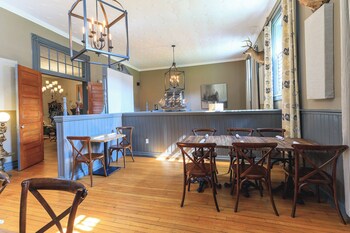 the inn at warm springs