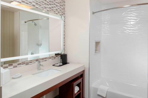 courtyard by marriott deland historic downtown