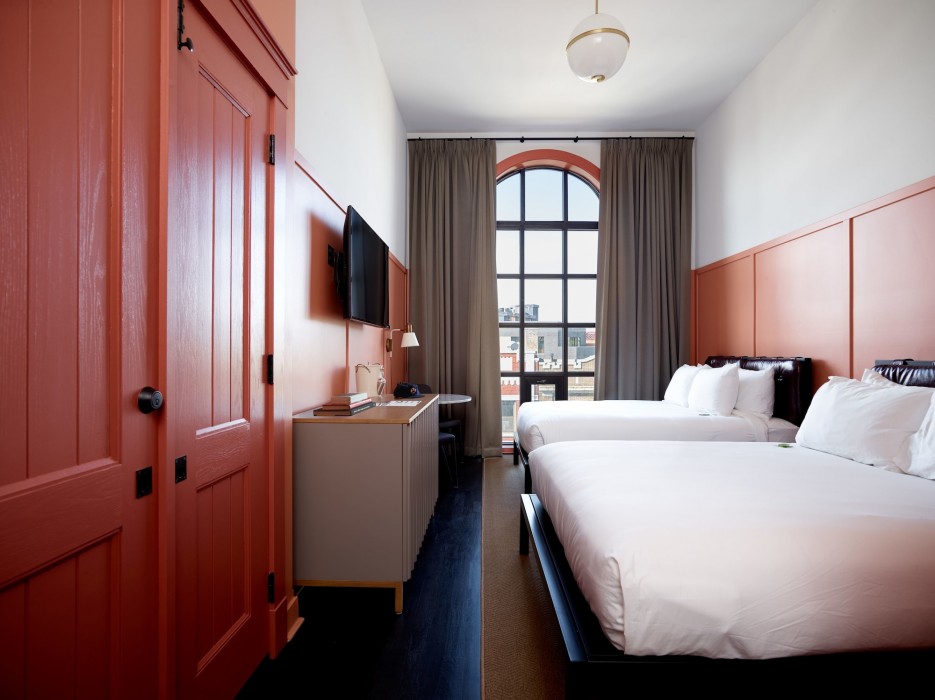 the chicago hotel collection wrigleyville