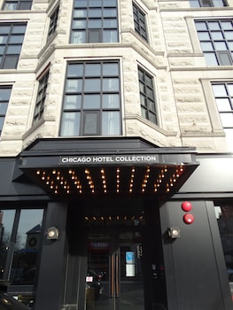 the chicago hotel collection wrigleyville