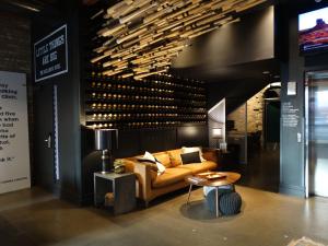 the chicago hotel collection wrigleyville