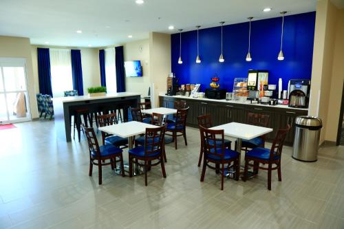 americas best value inn and suites prairieville