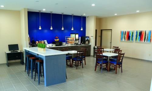 americas best value inn and suites prairieville