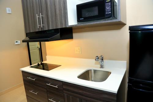 americas best value inn and suites prairieville