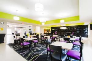 palacio royale inn boutique katy
