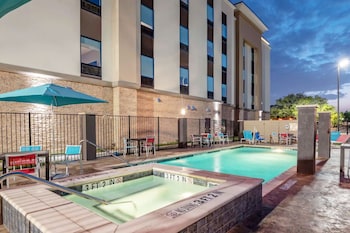 hampton inn and suites dallas plano central