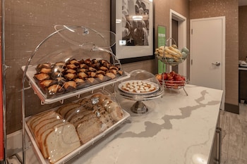 hampton inn and suites dallas plano central