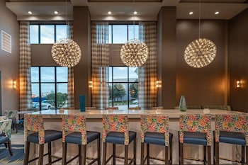 hampton inn and suites dallas plano central