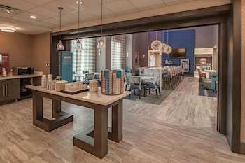 hampton inn and suites dallas plano central