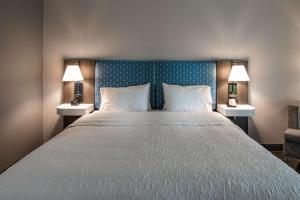 hampton inn and suites dallas plano central
