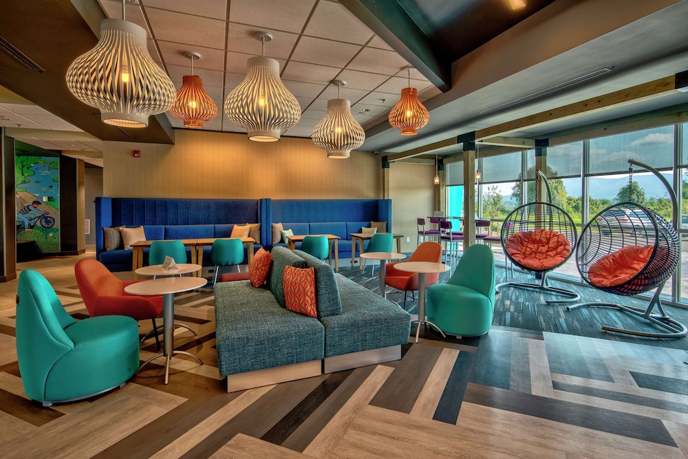 tru by hilton roanoke hollins