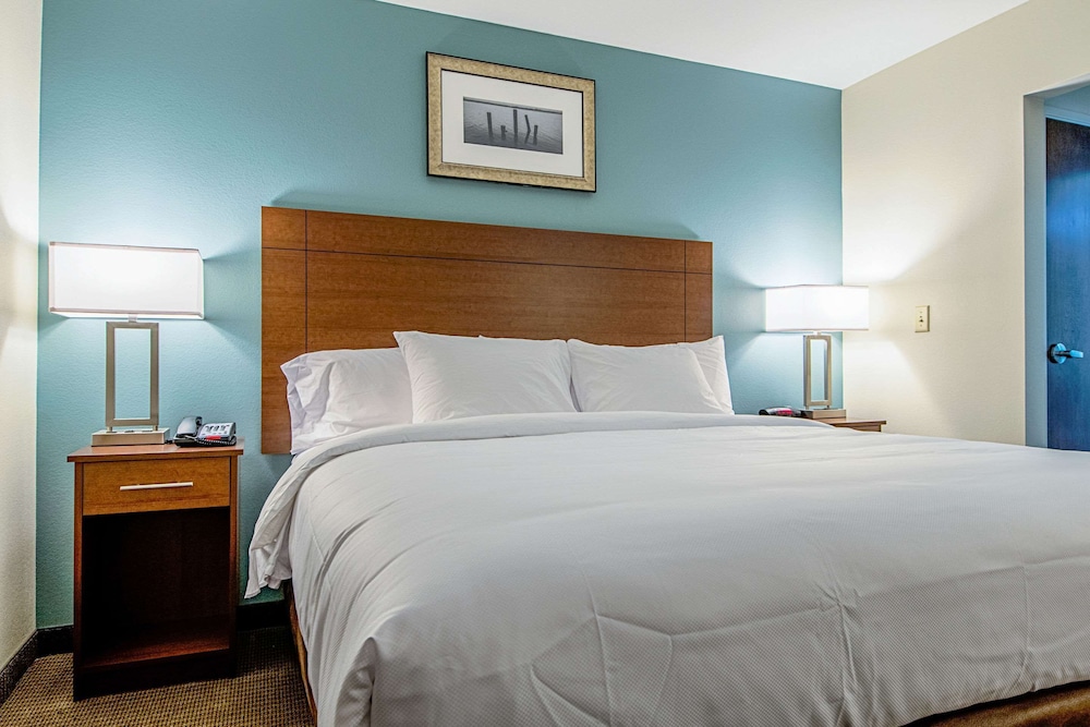 mainstay suites geismar gonzales